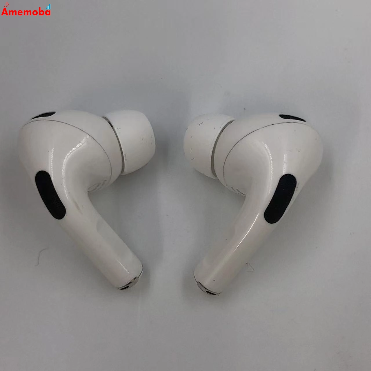 Airpods Pro 第2世代 MagSafe 充電ケース (Lightning) 付き ホワイト A2698