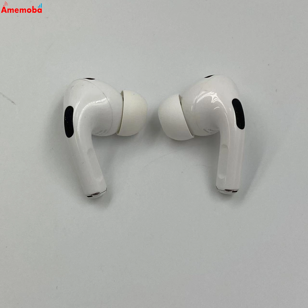 AirPods Pro 第2世代 MagSafe充電ケース(USB-C)付き MTJV3J/A ホワイト
