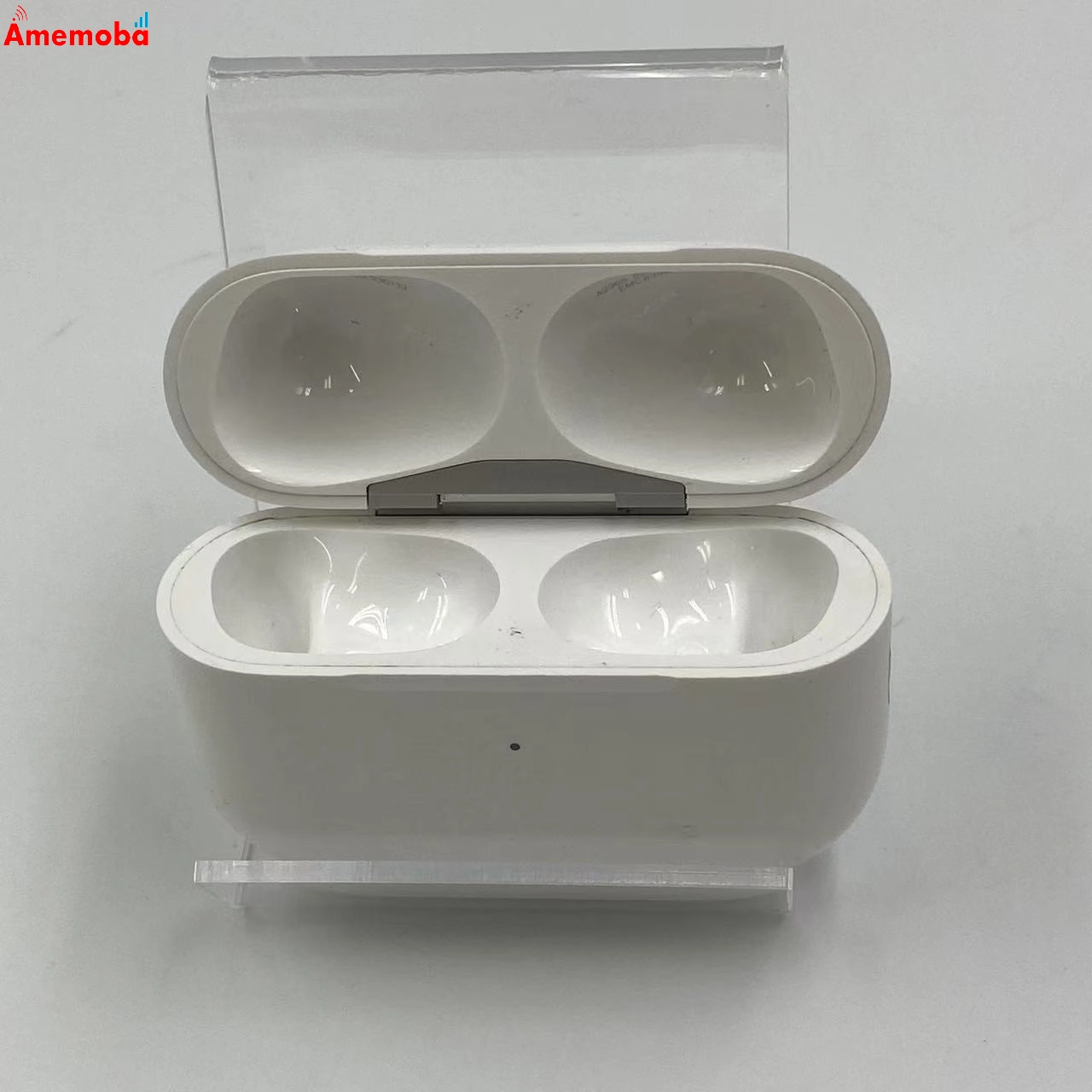 AirPods Pro 第2世代 MagSafe充電ケース(USB-C)付き MTJV3J/A ホワイト