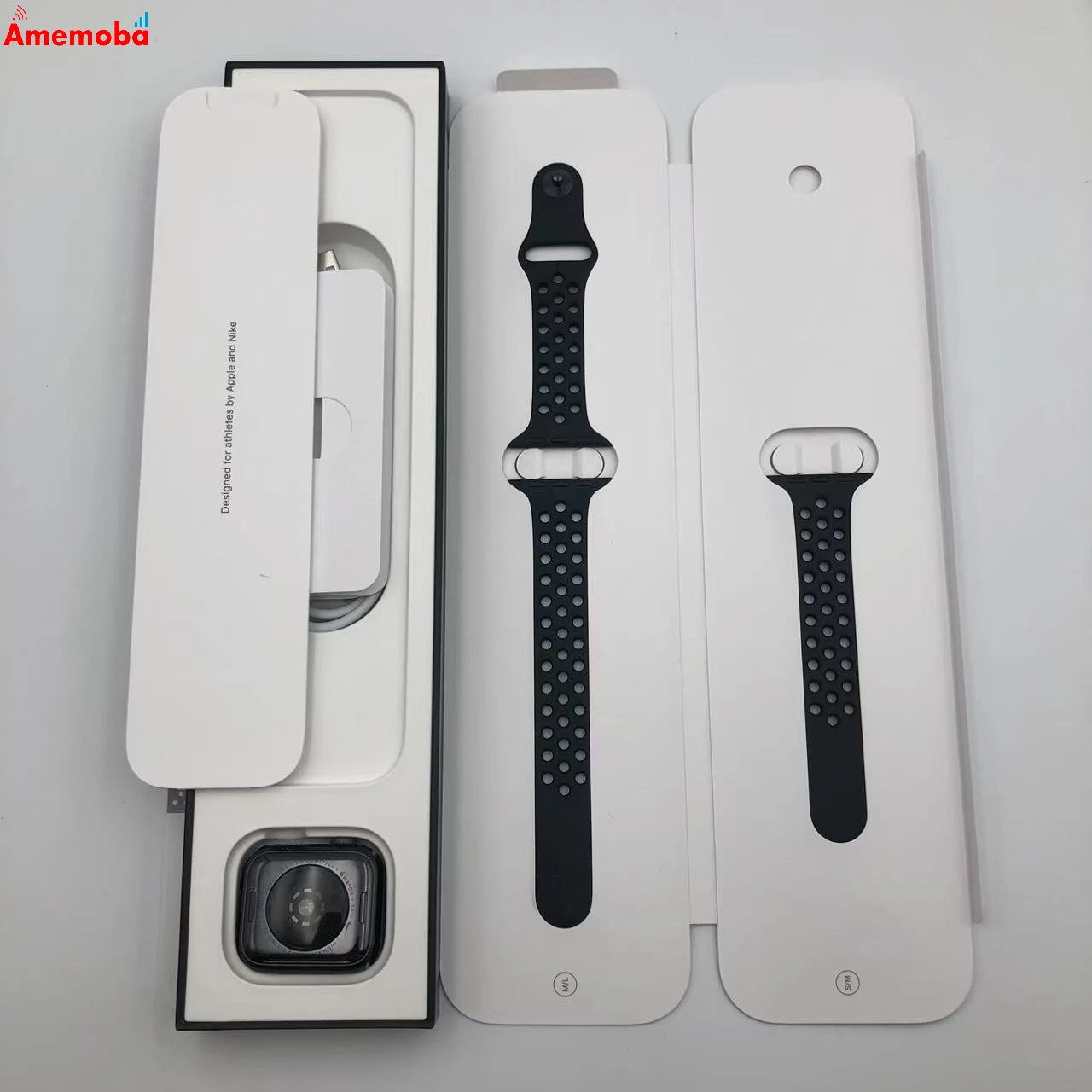 Apple Watch Nike SE 第1世代 40mm GPSモデル 32GB スペースグレイ MYYF2J/A