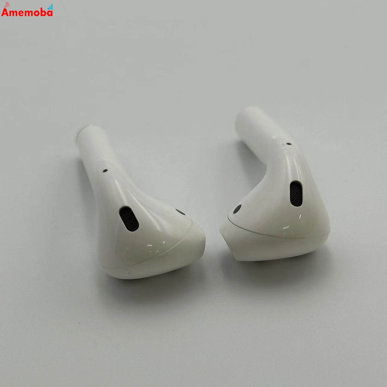 AirPods with Charging Case 第2世代 MV7N2J/A ホワイト