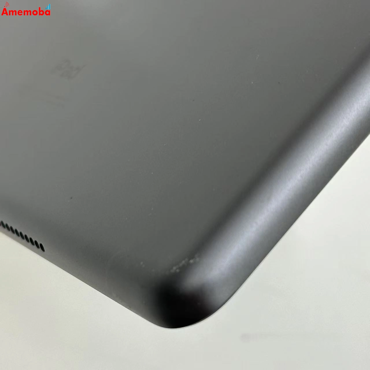 iPad 第8世代 32GB スペースグレイ MYMH2J/A docomo版SIMフリー 訳あり品