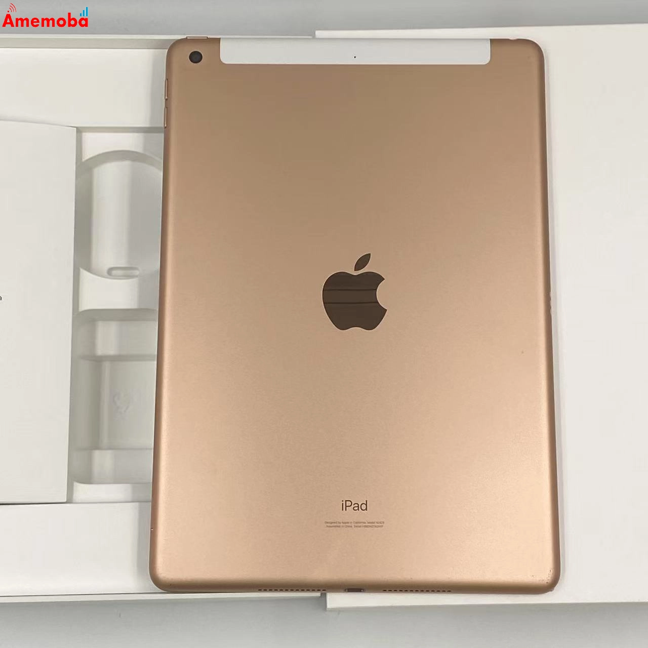 iPad 第8世代 32GB ゴールド docomo版SIMフリー MYMK2J/A 訳あり品