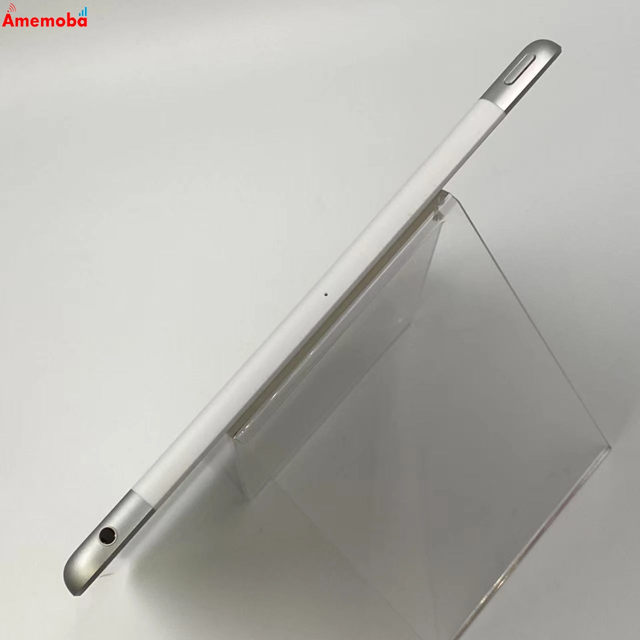 iPad 第8世代 32GB docomo版SIMフリー MYMJ2J/A