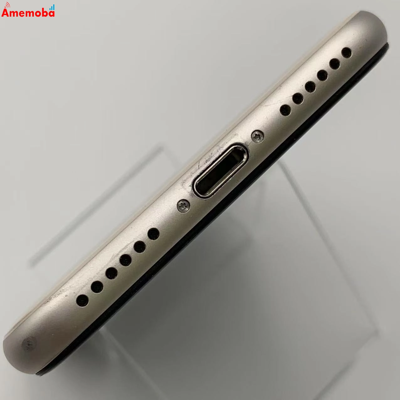 iPhoneSE 第3世代 64GB スターライト MMYD3J/A docomo版SIMフリー　ジャンク品