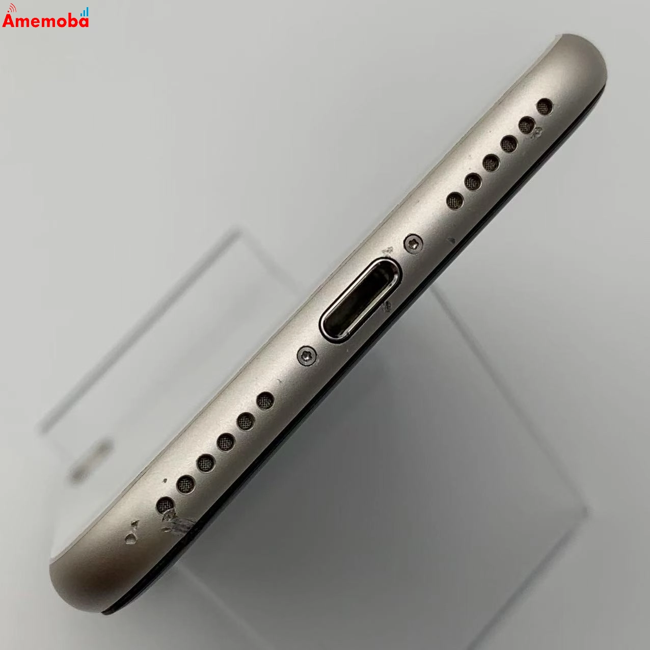 iPhoneSE 第3世代 128GB MMYG3J/A docomo版SIMフリー ジャンク品