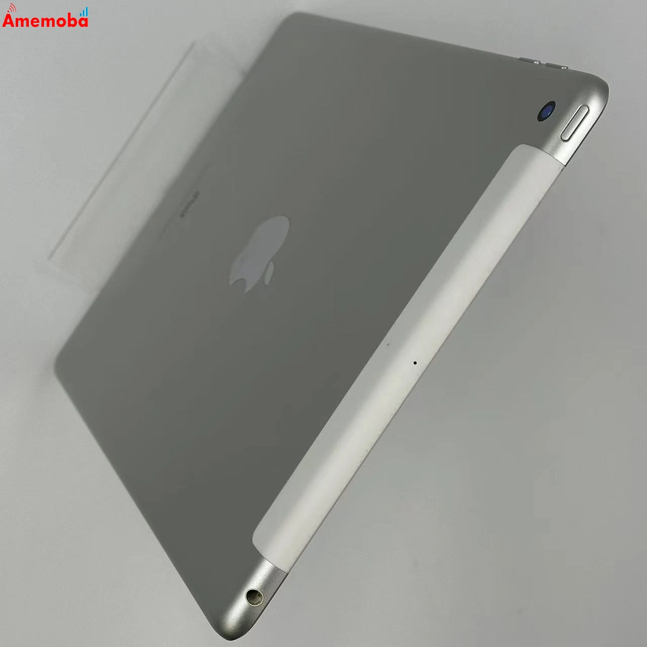 iPad 第5世代 32GB MP1L2J/A docomo版SIMフリー
