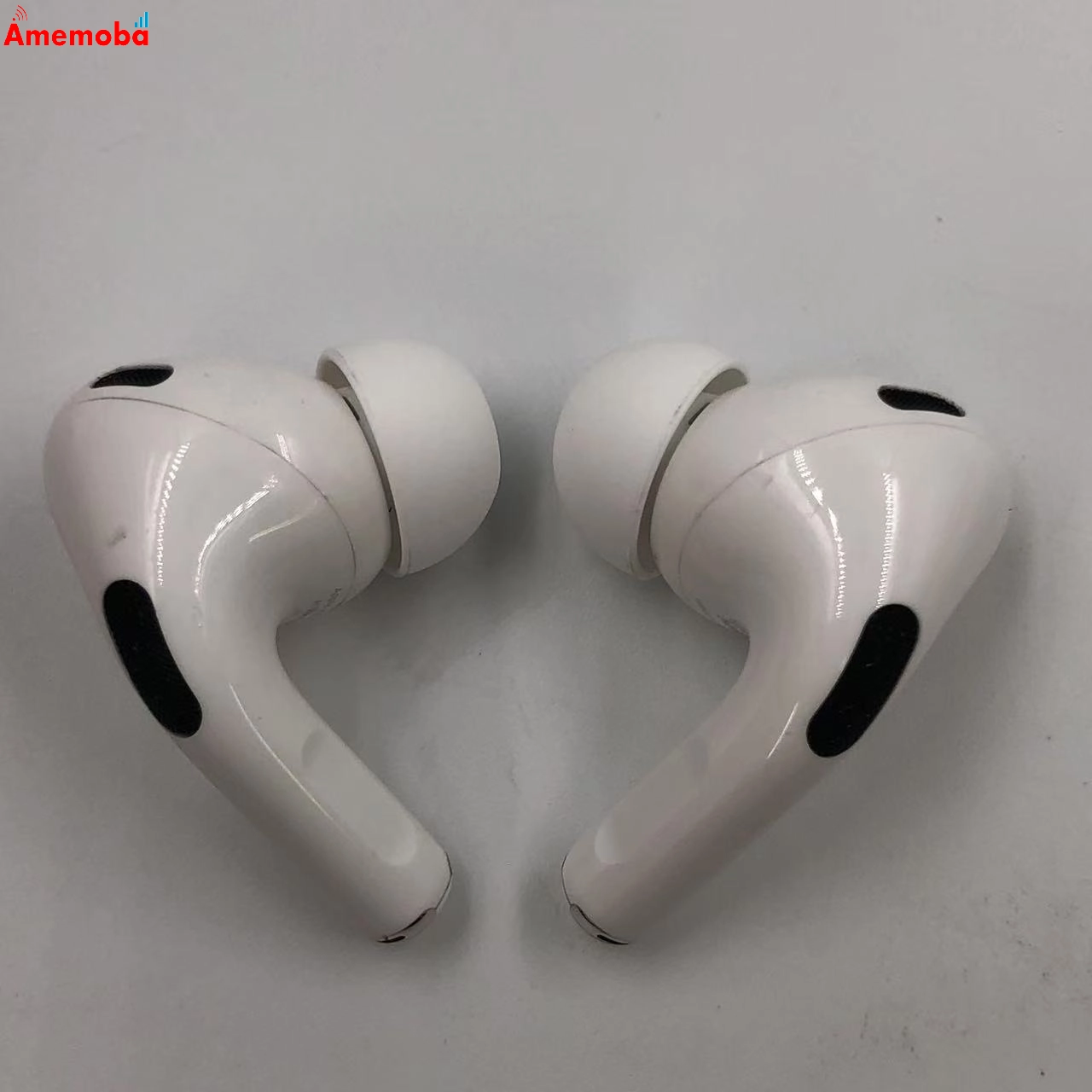AirPods Pro 第2世代 MagSafe充電ケース(USB-C)付き ホワイト MTJV3J/A