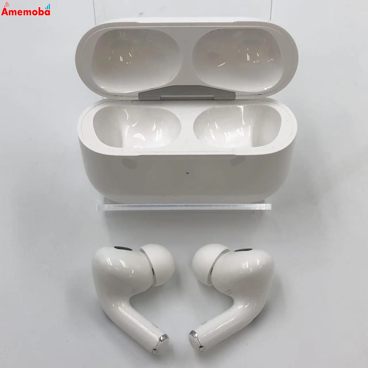 AirPods Pro 第2世代 MagSafe充電ケース(USB-C)付き ホワイト MTJV3J/A