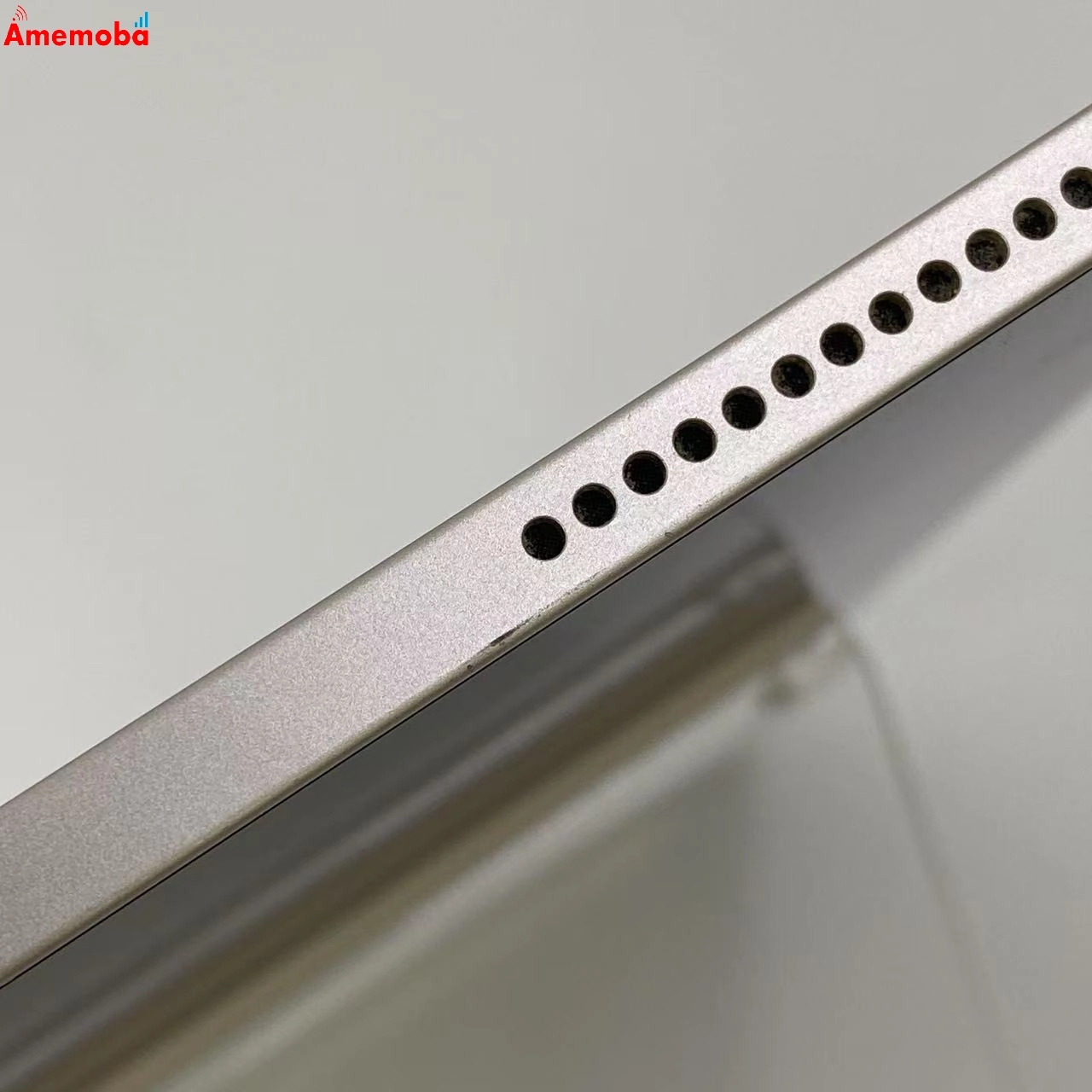 iPad Air 第5世代 海外版Wi-Fiモデル 256GB MM9P3TA/A 訳あり品 スターライト