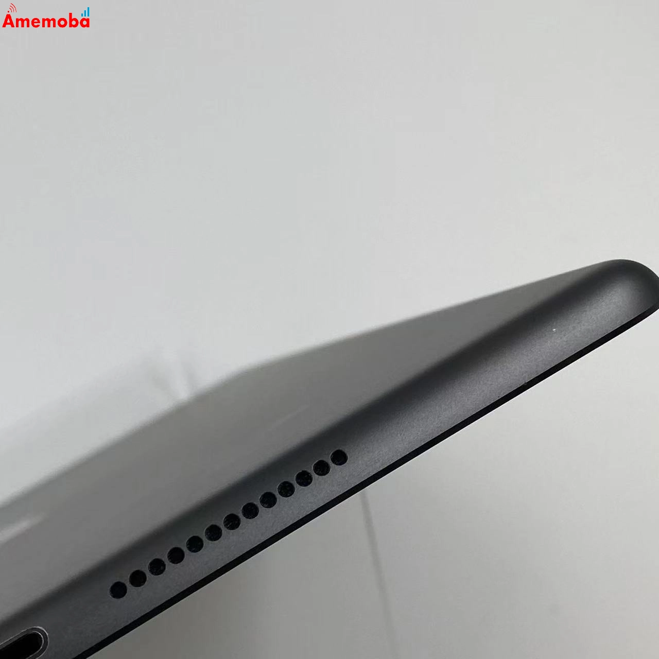 iPad 第8世代 Wi-Fiモデル 32GB MYL92J/A 美品