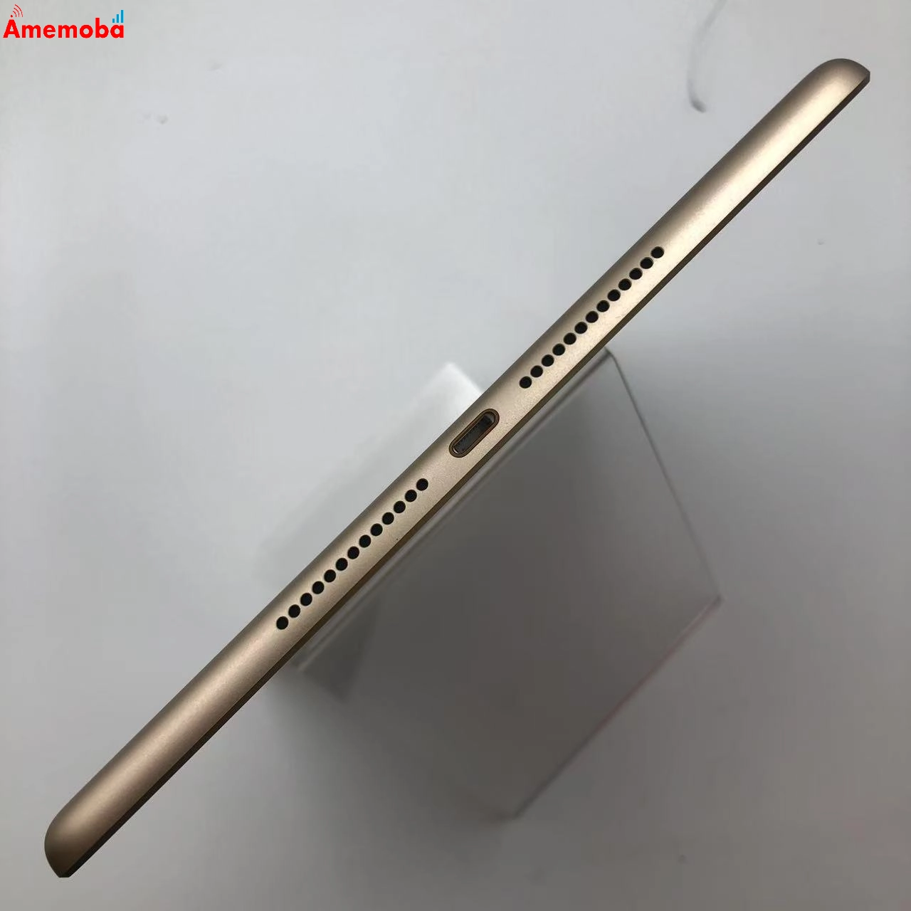 iPad 第5世代 32GB MPG42J/A docomo版SIMフリー 美品