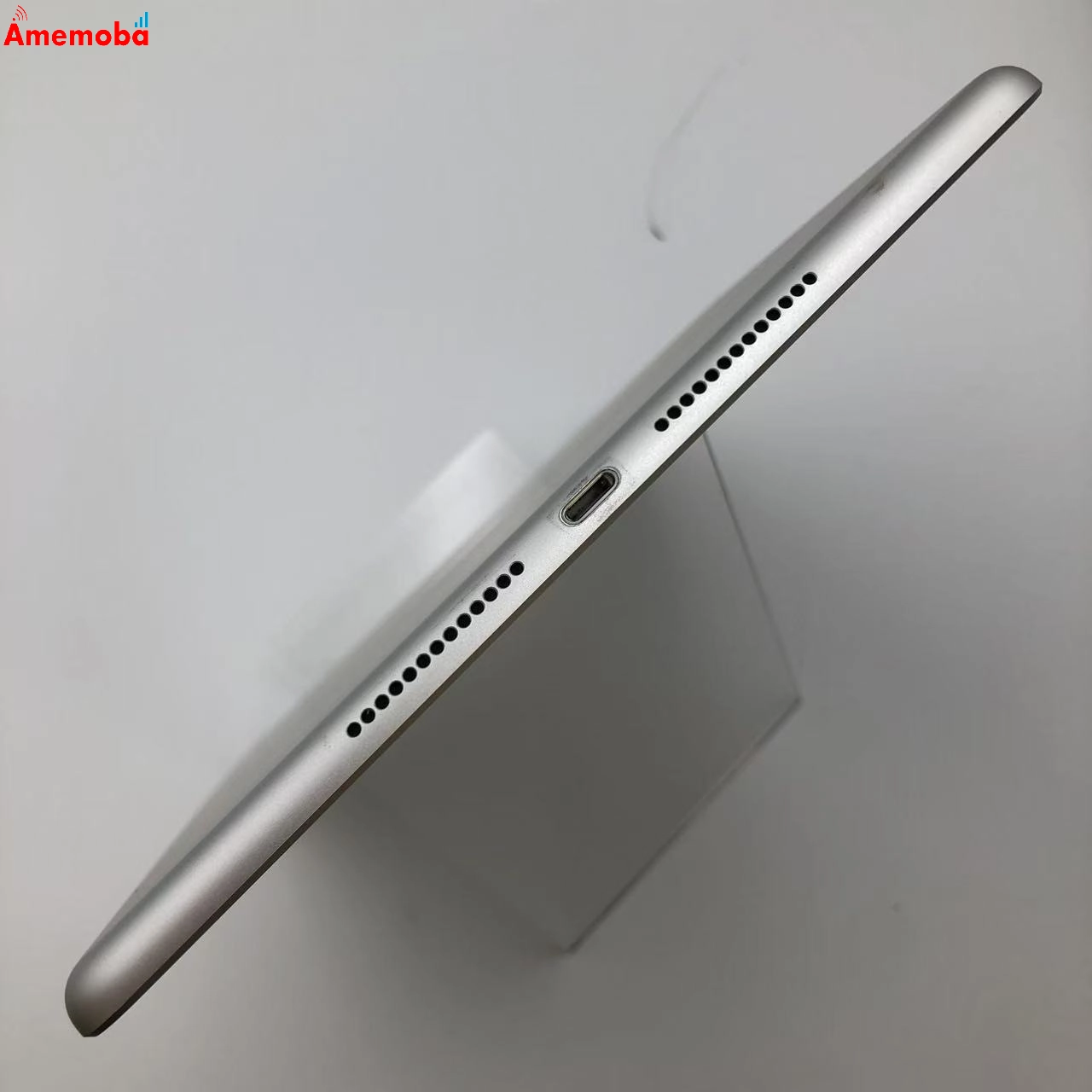 iPad 第8世代 128GB シルバー MYMM2J/A AU版SIMフリー 美品