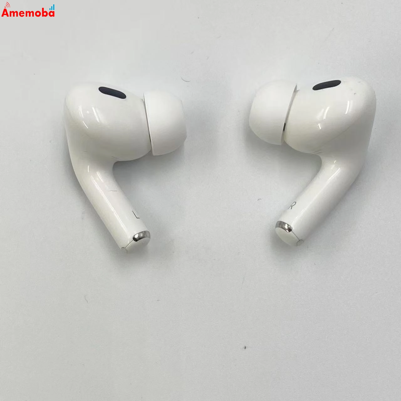AirPods Pro 第2世代 MagSafe充電ケース(USB-C)付き MTJV3J/A ホワイト