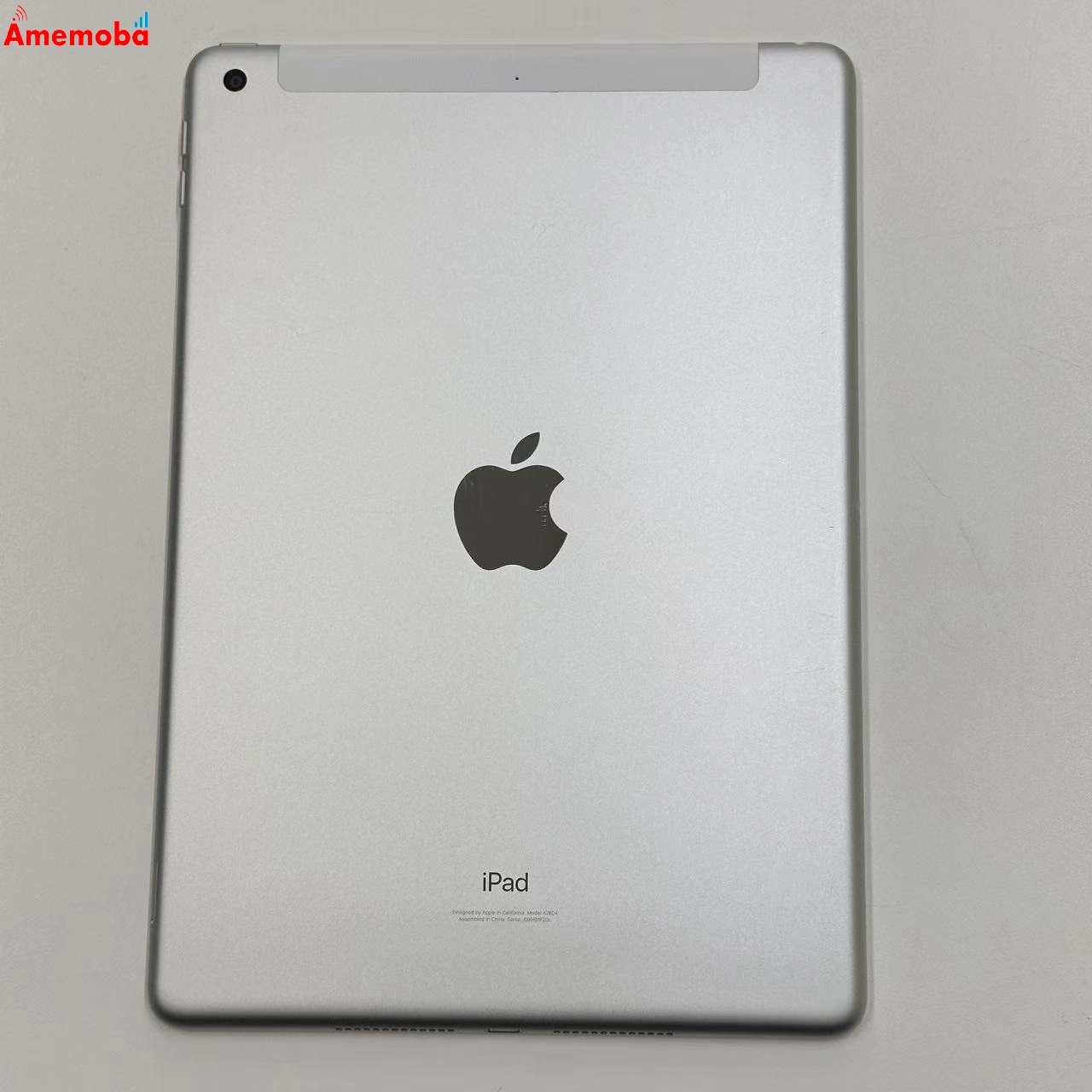 iPad 第9世代 64GB シルバー NK493J/A docomo版SIMフリー