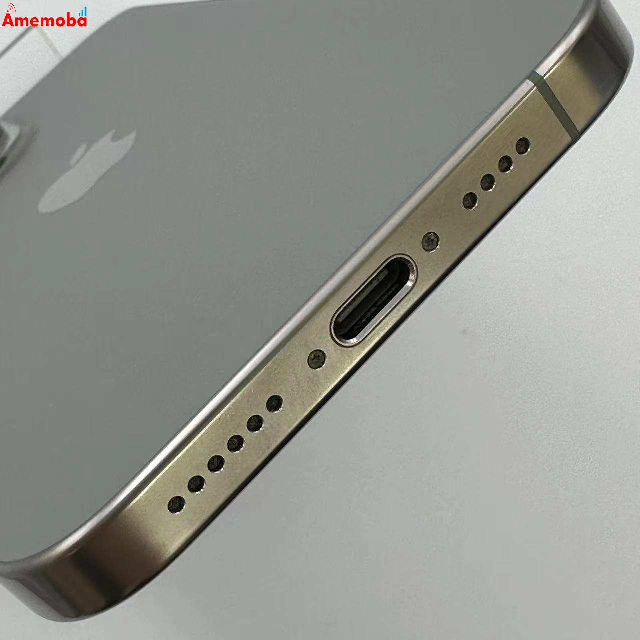 iPhone16 Pro Max 256GB MYWK3J/A Apple版SIMフリー 新品同様 ナチュラルチタニウム