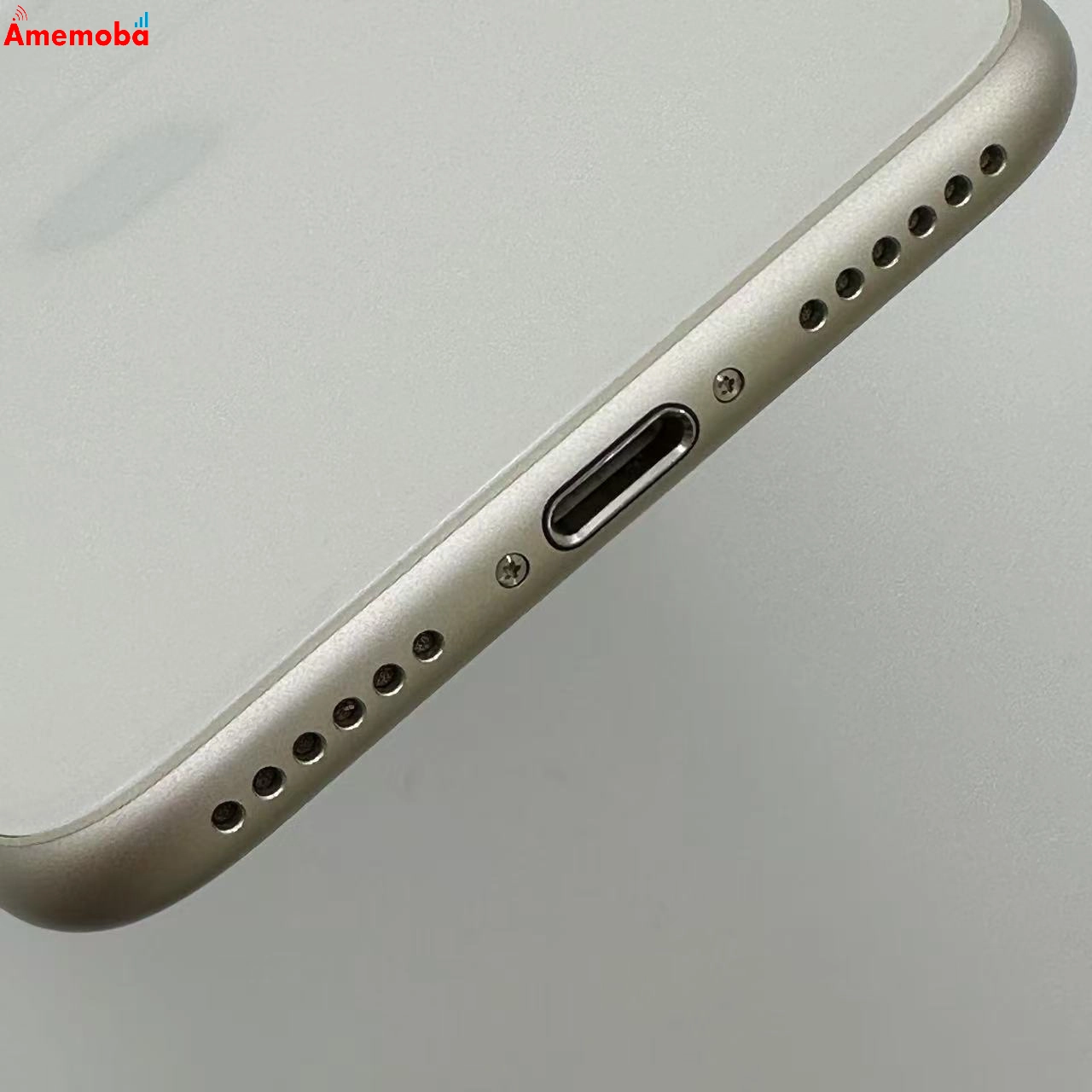 iPhoneSE 第3世代 64GB スターライト MMYD3J/A SoftBank版SIMフリー