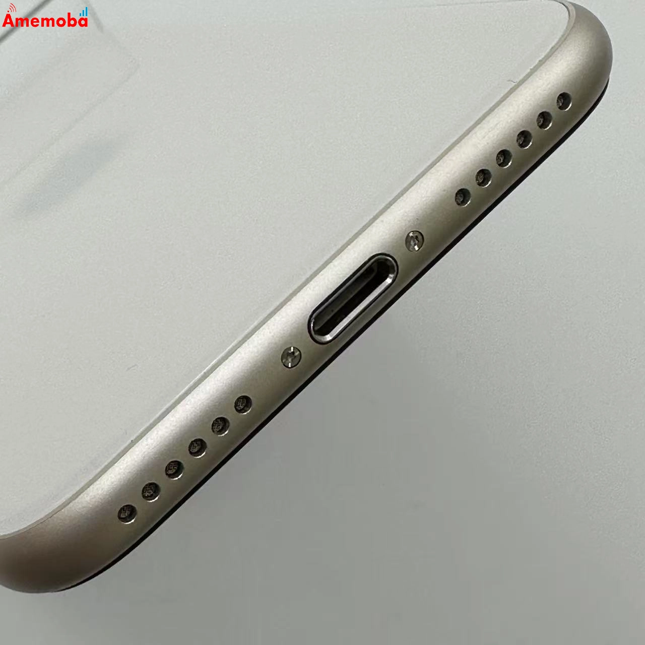 iPhoneSE 第3世代 64GB スターライト MMYD3J/A SoftBank版SIMフリー