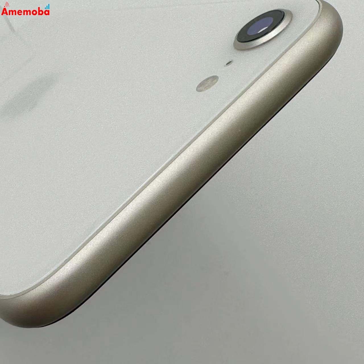 iPhoneSE 第3世代 64GB スターライト MMYD3J/A SoftBank版SIMフリー