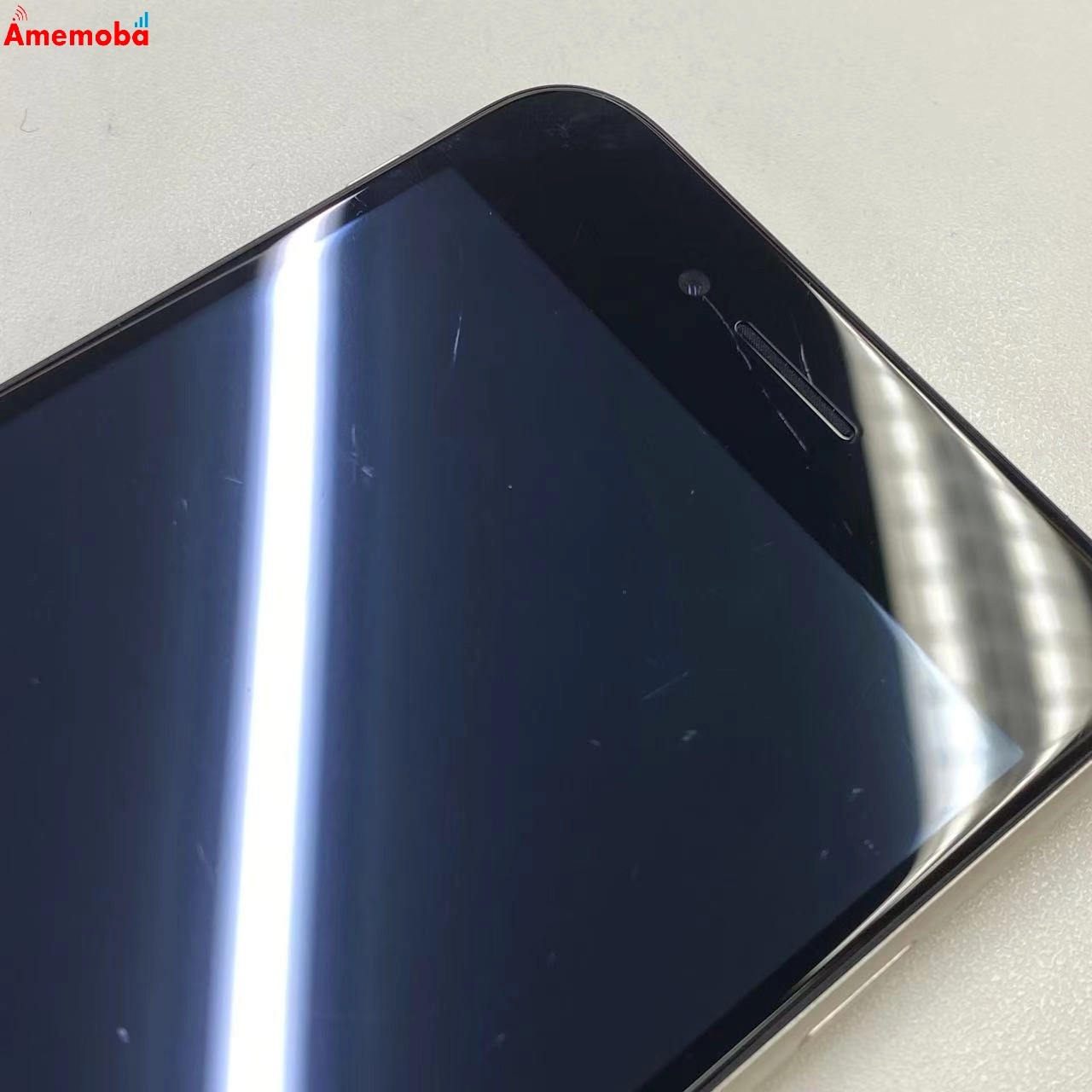 iPhoneSE 第3世代 64GB スターライト MMYD3J/A AU版SIMフリー