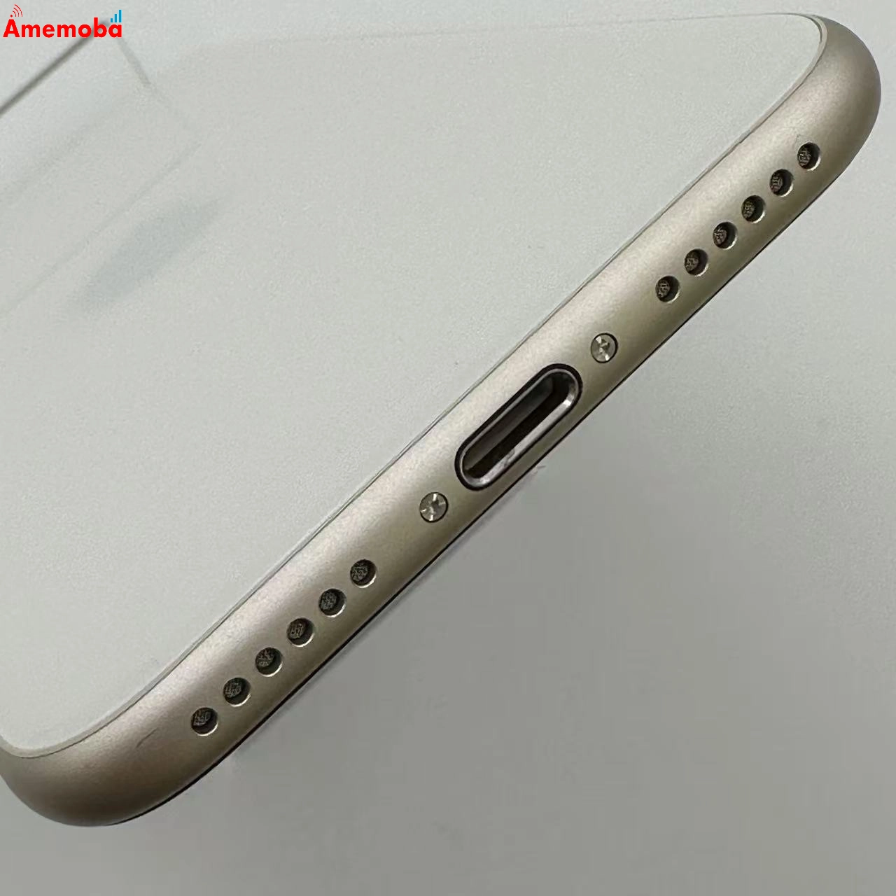 iPhoneSE 第3世代 64GB MMYD3J/A SoftBank版SIMフリー 新品同様