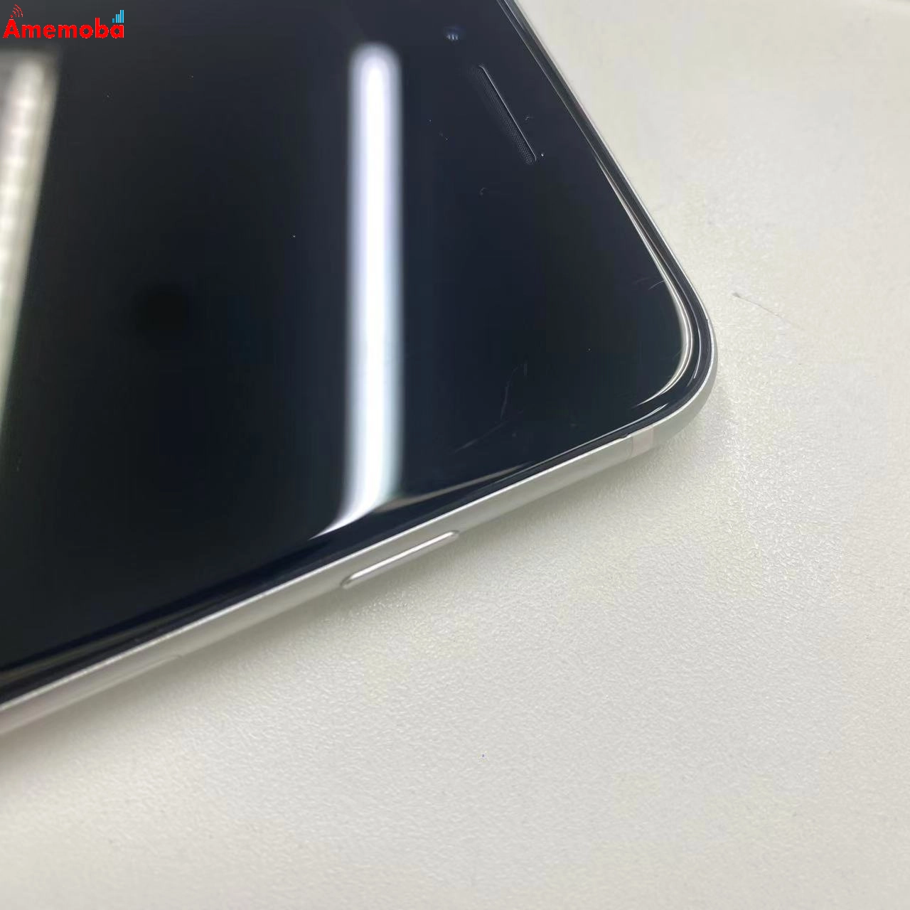 iPhoneSE 第2世代 256GB ホワイト MHGX3J/A docomo版SIMフリー