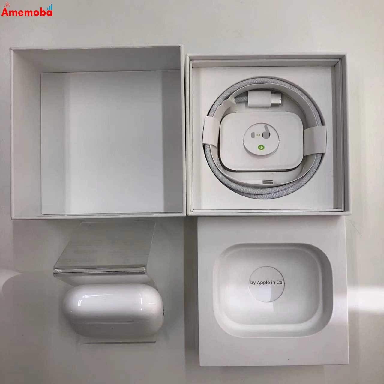 AirPods Pro 第2世代 MagSafe充電ケース(USB-C)付き MTJV3J/A 極美品 ホワイト