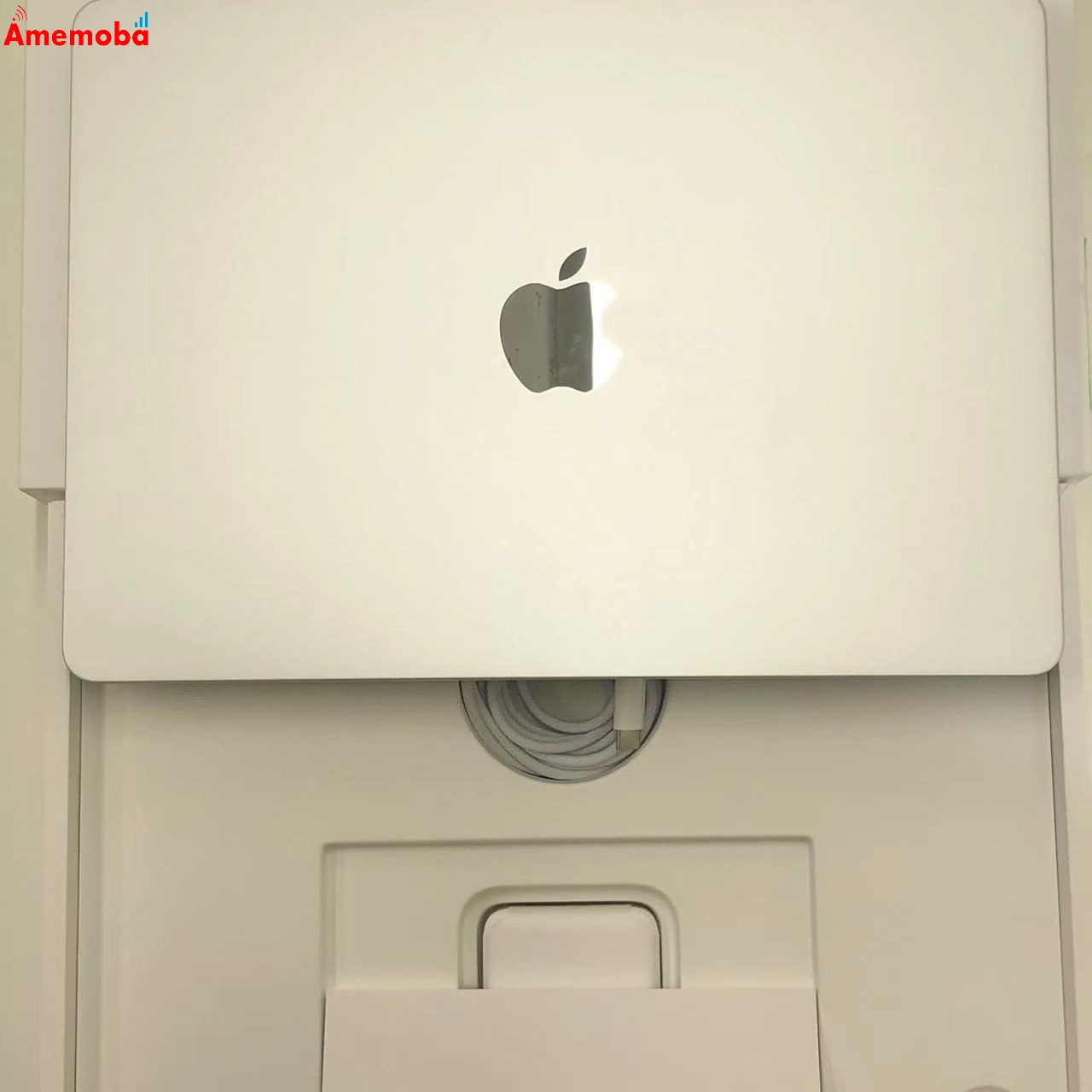 MacBook air 13インチ M4 2025 16GB 256GB シルバー MW0W3J/A ほぼ新品 16GB/256GB