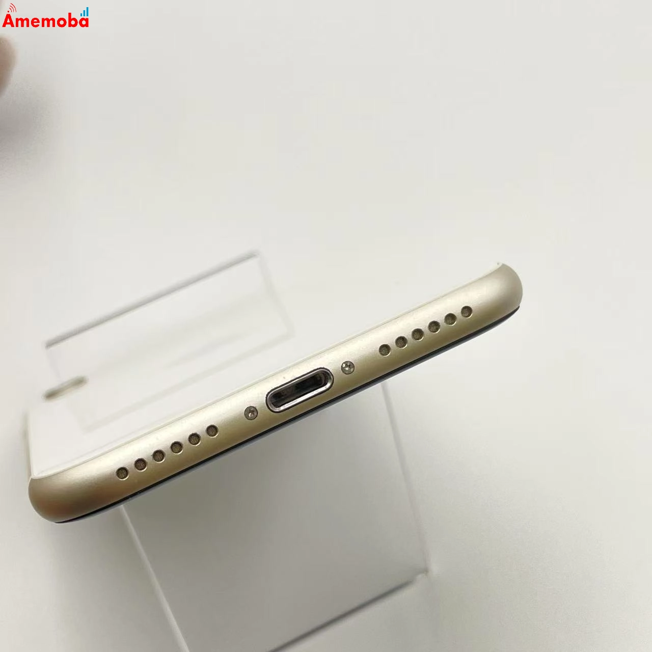 iPhoneSE 第3世代 128GB スターライト MMYG3J/A SoftBank版SIMフリー