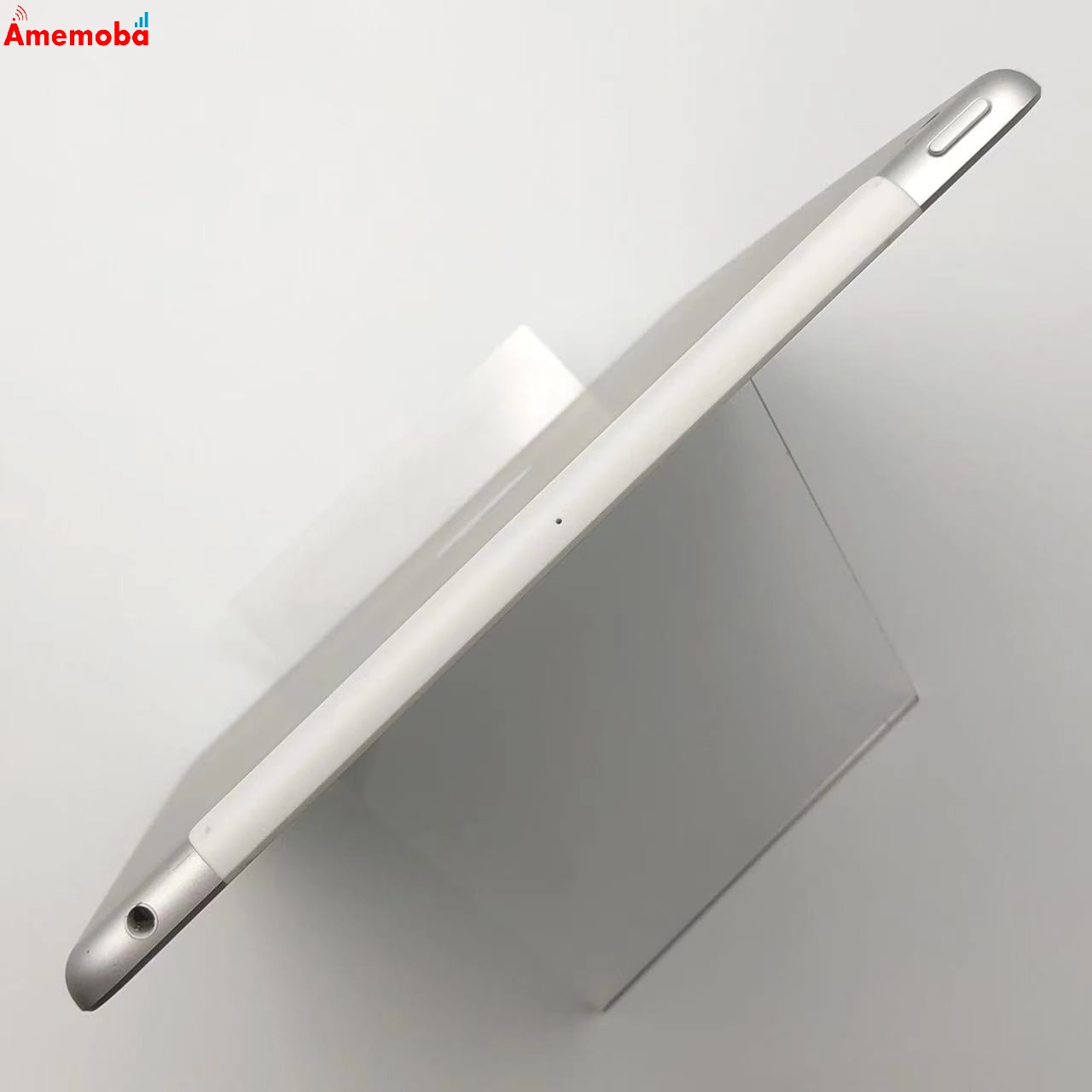 iPad 第8世代 128GB シルバー MYMM2J/A AU版SIMフリー 美品