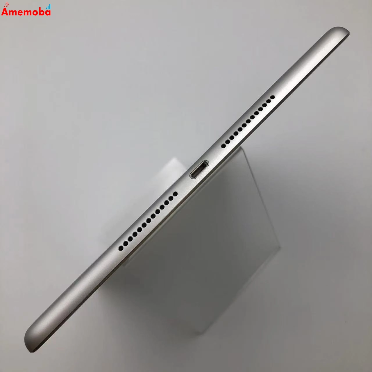 iPad 第8世代 128GB シルバー MYMM2J/A AU版SIMフリー 極美品