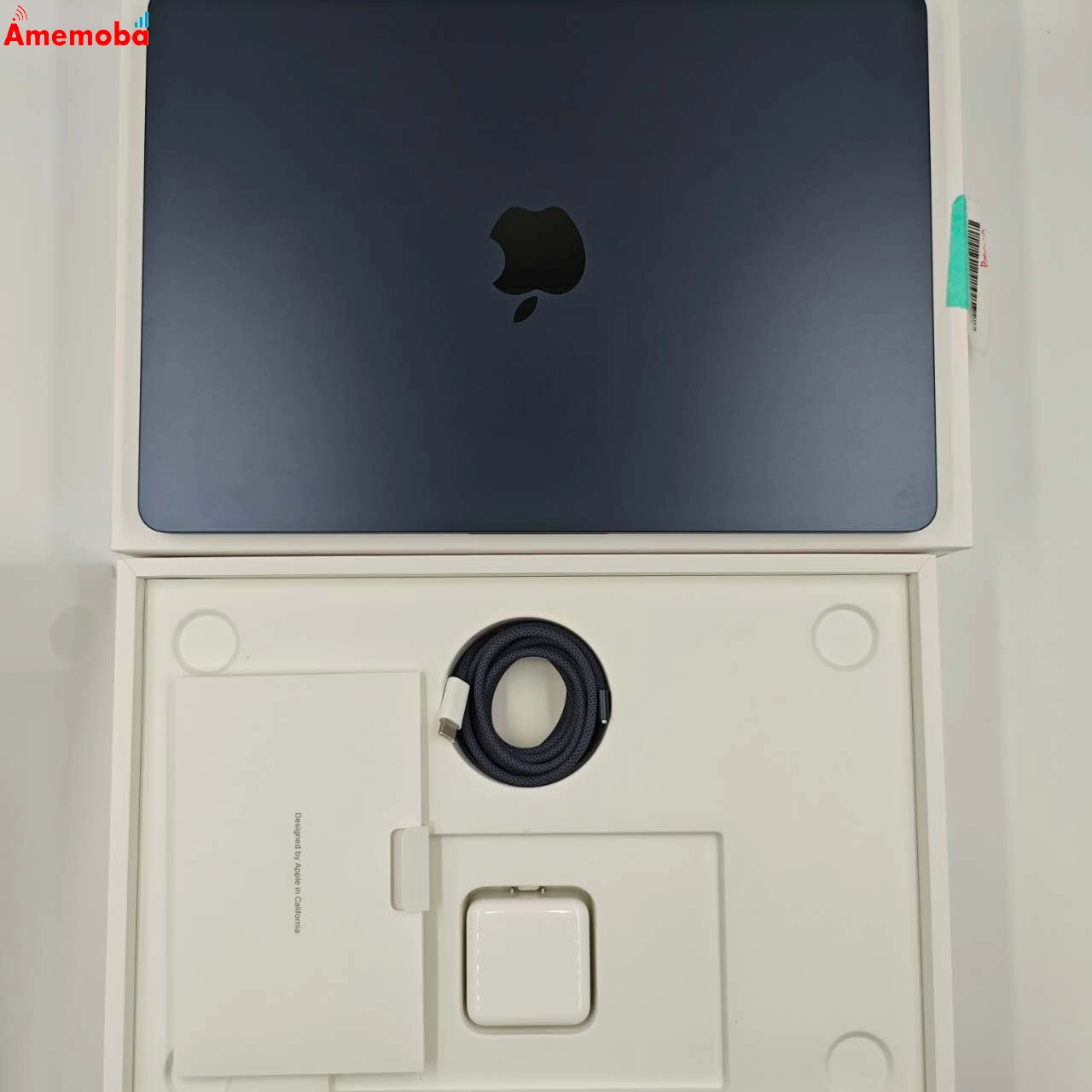 MacBook Air 13インチ  M3 2024 8GB/512GB ミッドナイト MRXW3J/A 新品同様