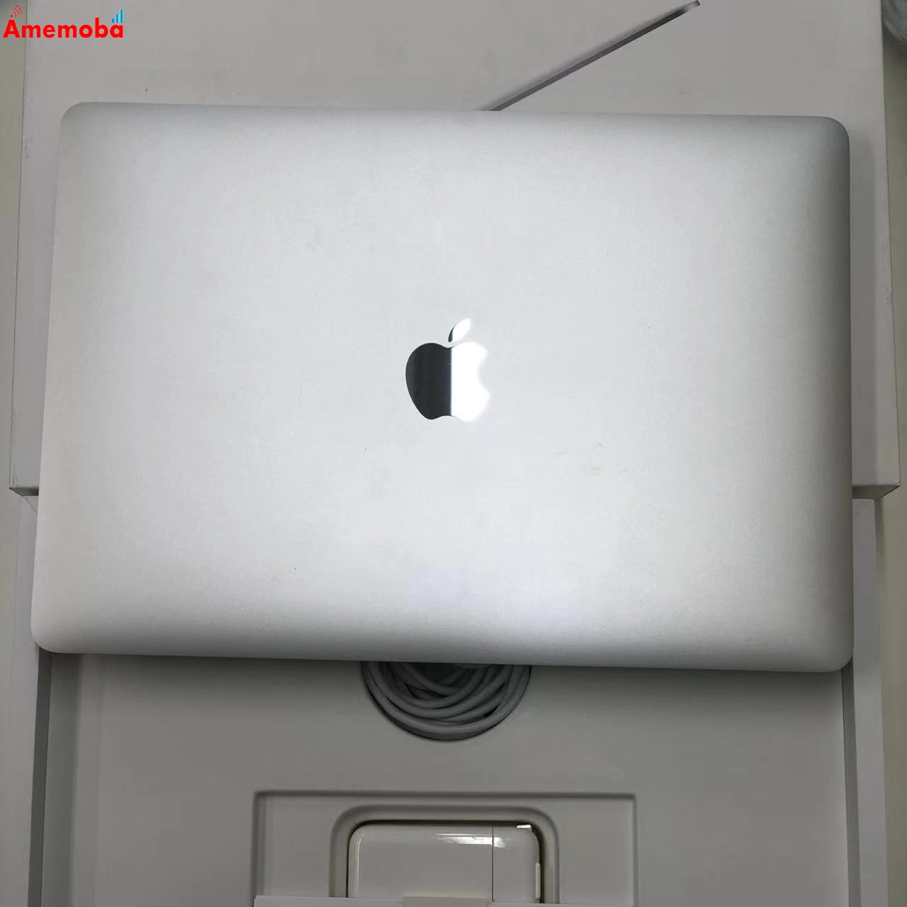MacBook Pro 13インチ Mid2020 Corei5 1.4GHz 8GB 512GB シルバー MXK72J/A 8GB/512GB