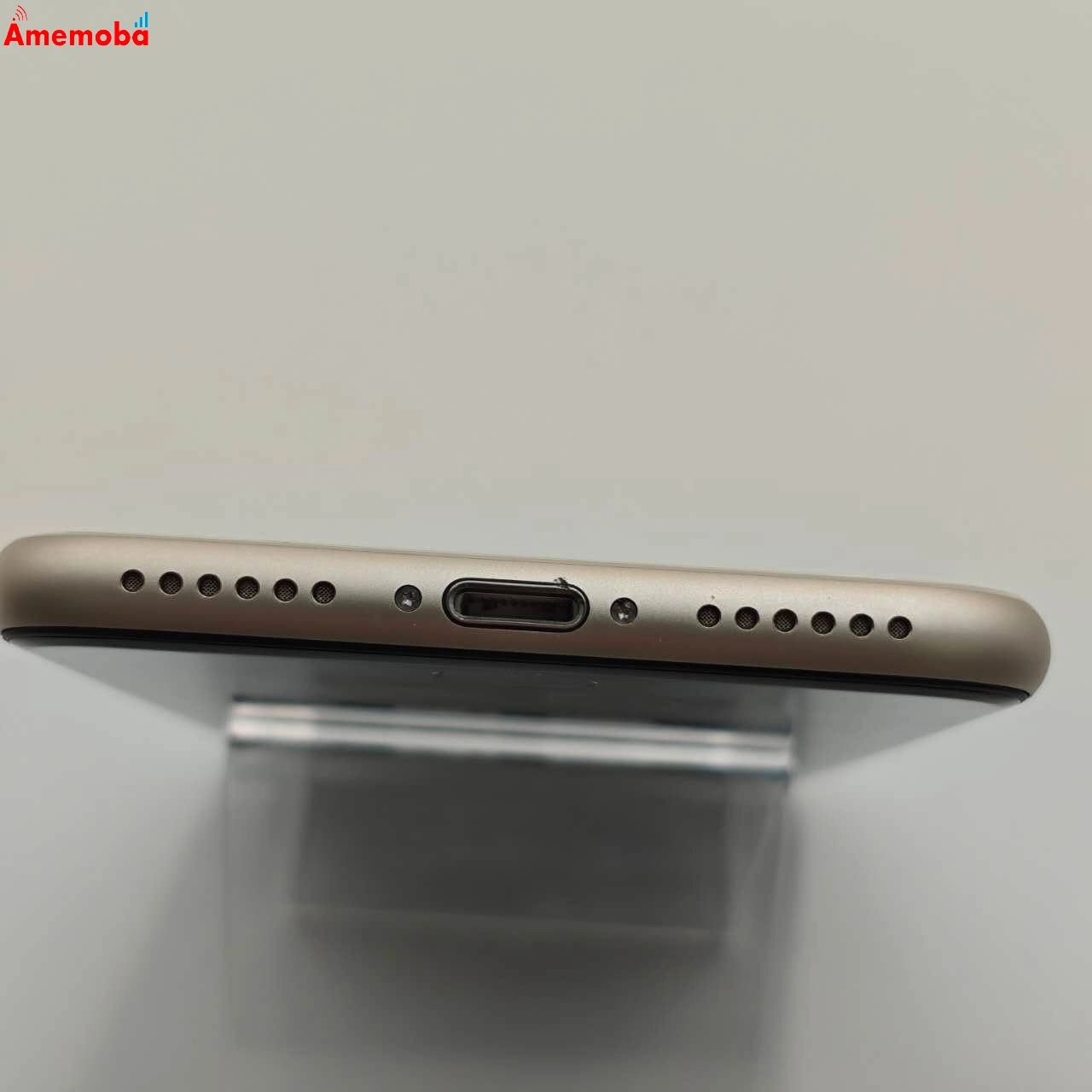 iPhoneSE 第3世代 64GB スターライト MMYD3J/A AU版SIMフリー 美品