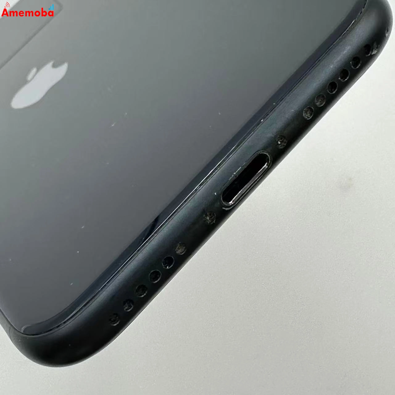 iPhoneSE 第3世代 128GB ミッドナイト MMYF3J/A AU版SIMフリー 美品