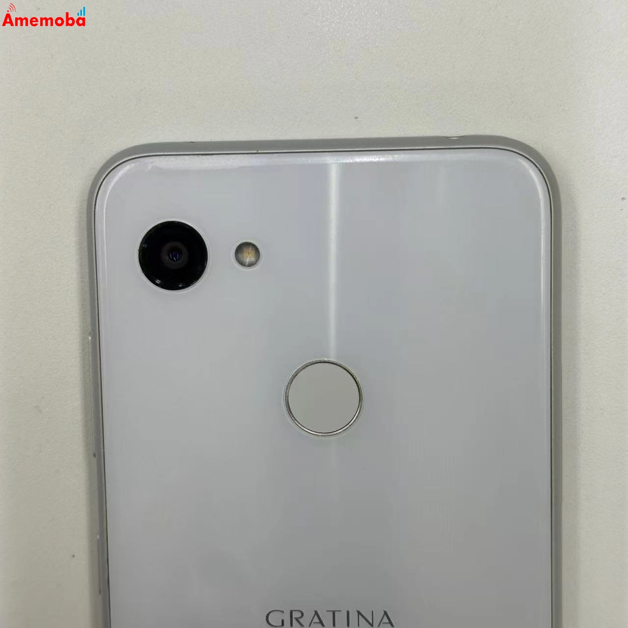 GRATINA KYV48 32GB ホワイト AU版SIMフリー au