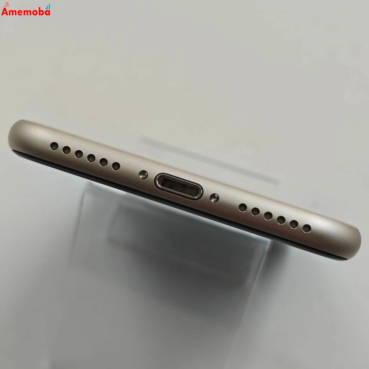 iPhoneSE 第3世代 64GB スターライト MMYD3J/A docomo版SIMフリー 美品