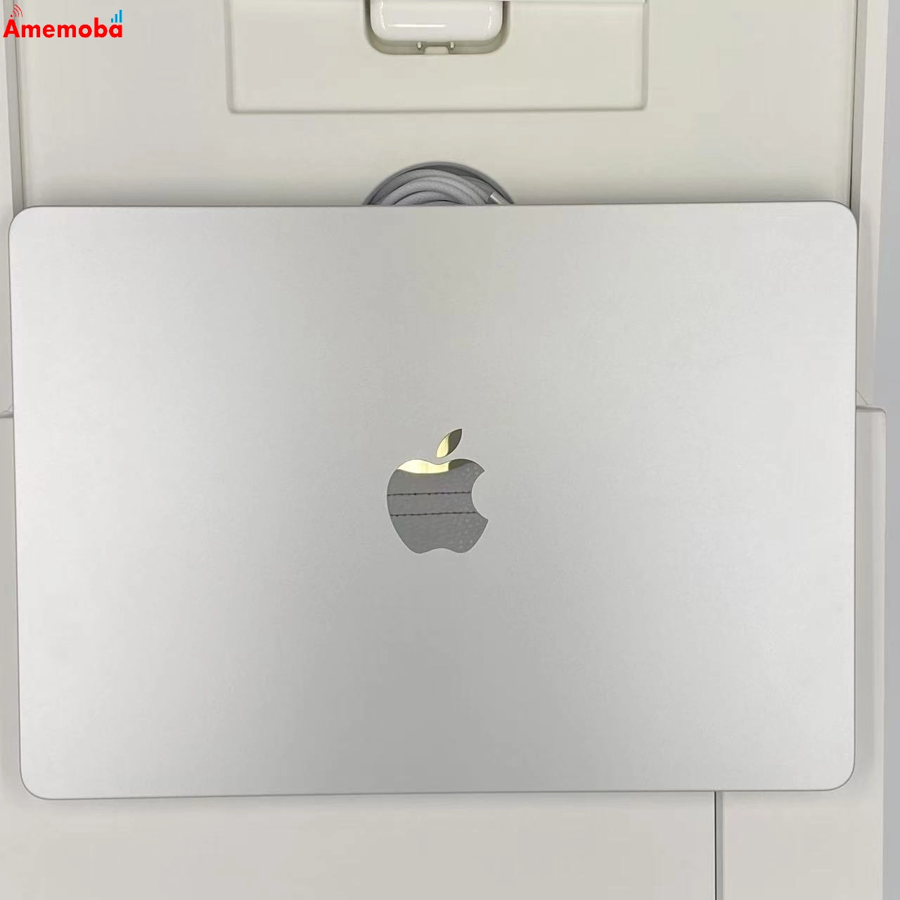 MacBook Air 13インチ M3 2024 16GB 512GB  Z1B8001G3 スターライト 新品同様 16GB/512GB シルバー