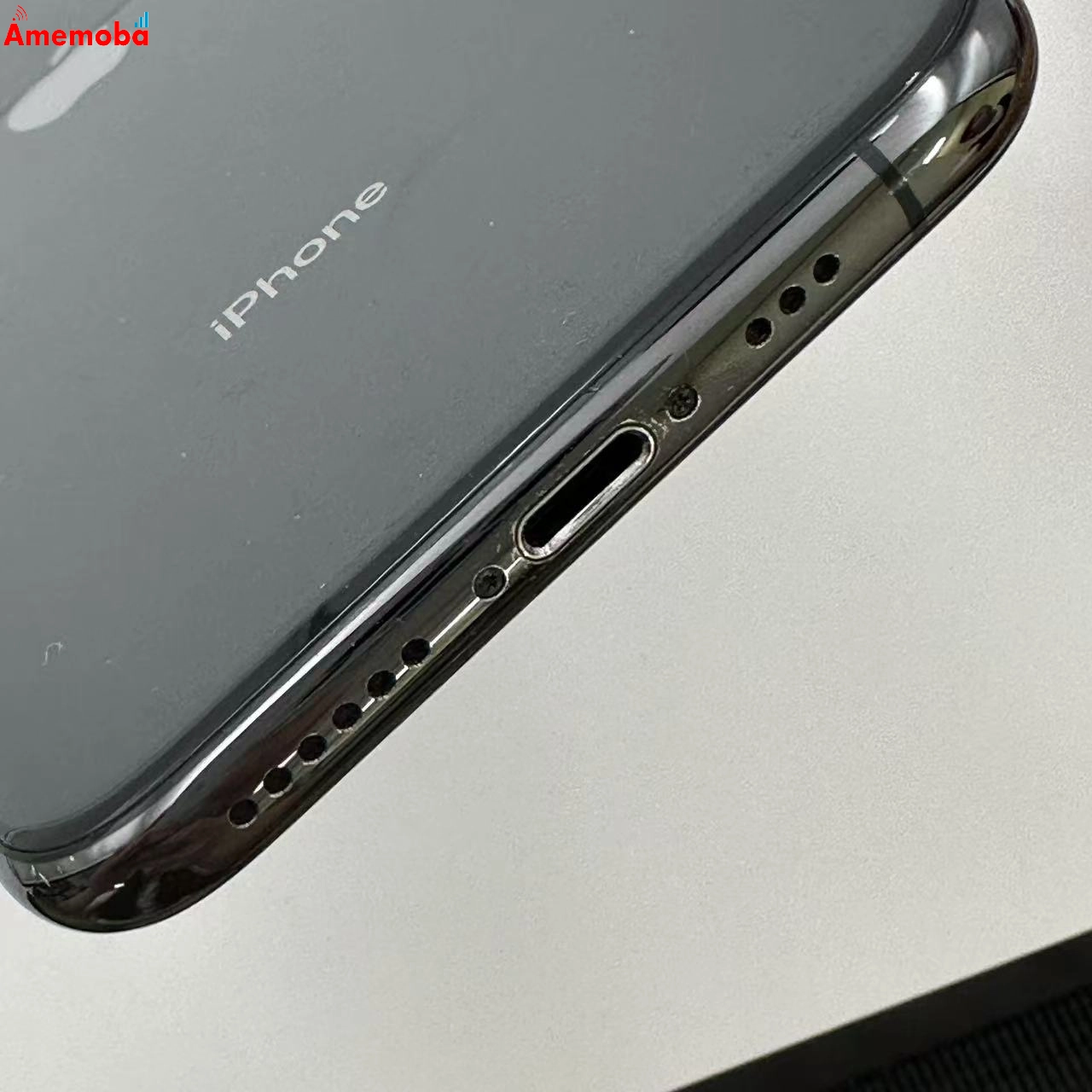 iPhoneXS 64GB スペースグレイ MTAW2J/A  docomo版SIMフリー 美品