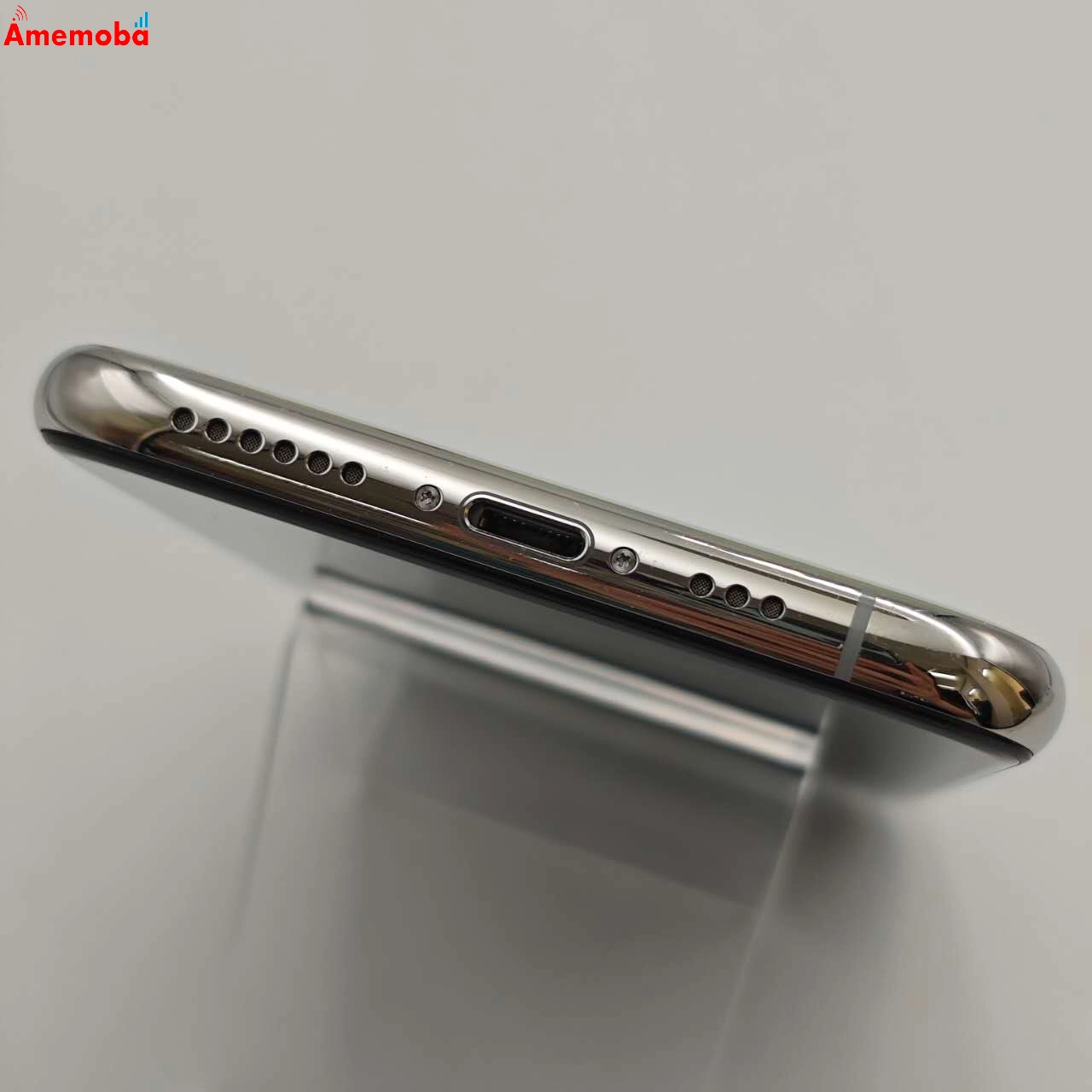 iPhoneXS 64GB シルバー NTAX2J/A docomo版SIMフリー 美品