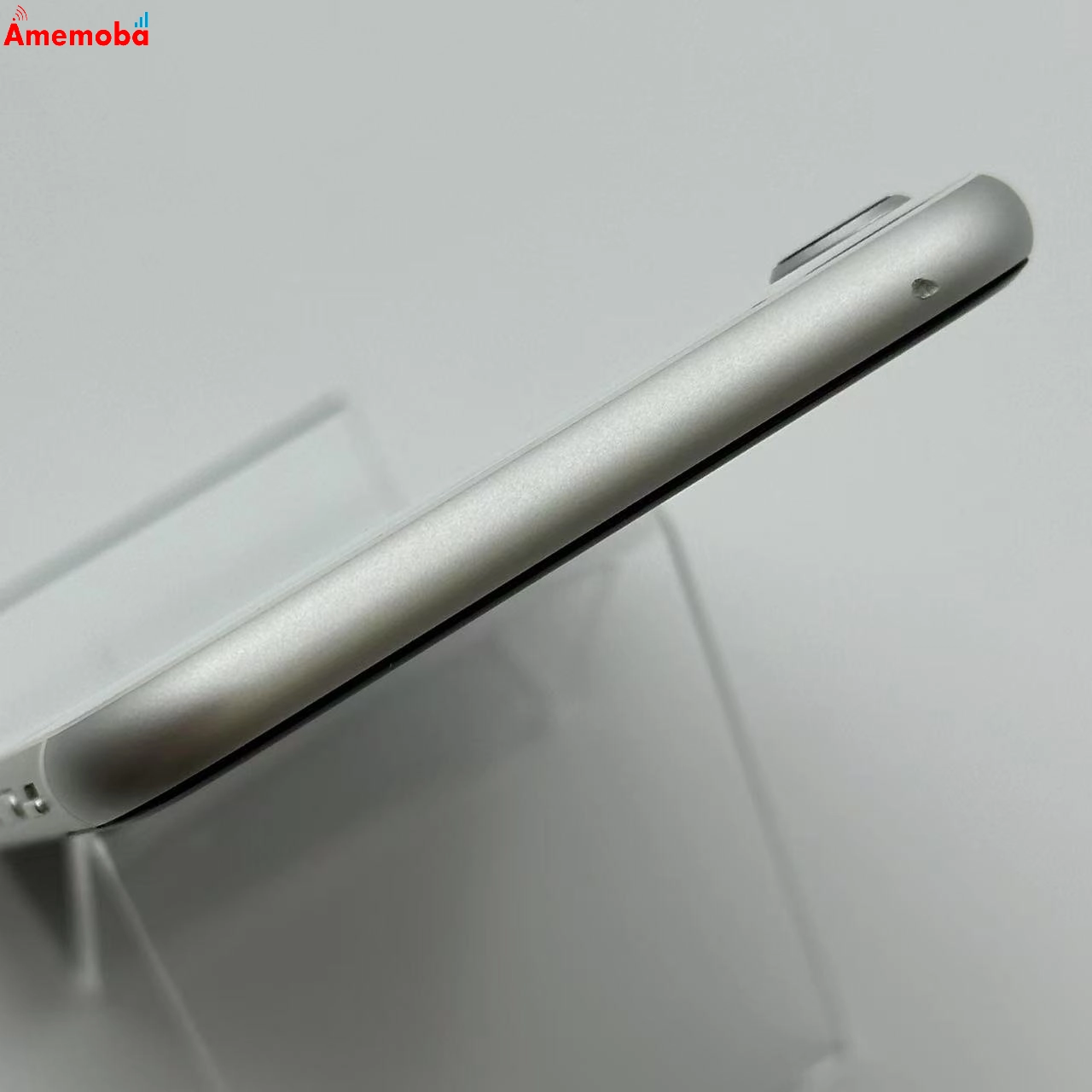 iPhoneSE 第2世代 64GB ホワイト MHGQ3J/A docomo版SIMフリー