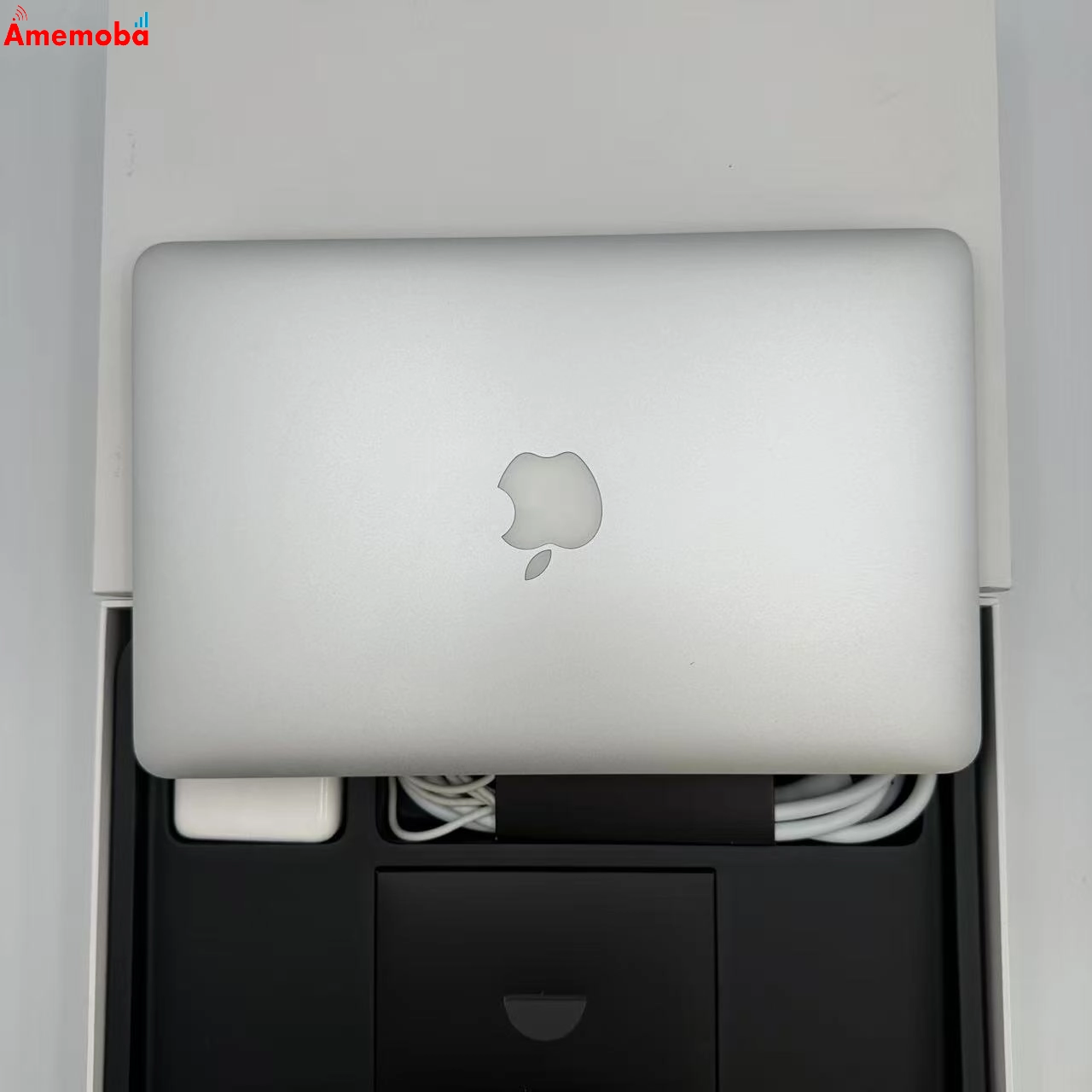 MacBook Air 11インチ Early 2014 1.4GHz Core i5 4GB 128GB MD711J/B シルバー 4GB/128GB