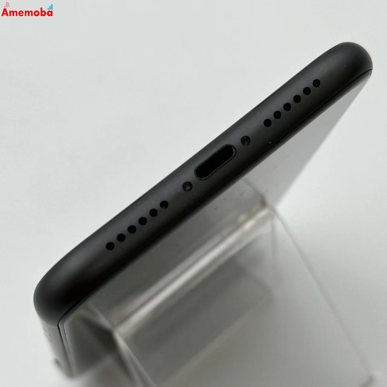 iPhone11 64GB ブラック MWLT2J/A docomo版SIMフリー 美品