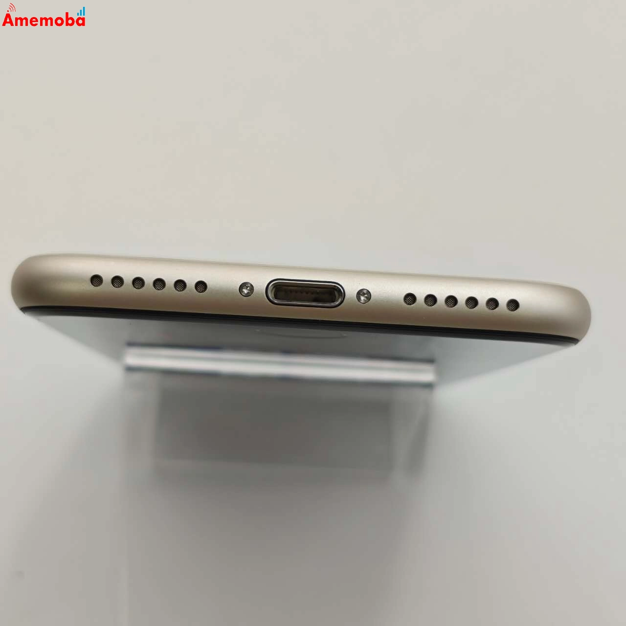 iPhoneSE 第3世代 128GB スターライト MMYG3J/A docomo版SIMフリー 美品