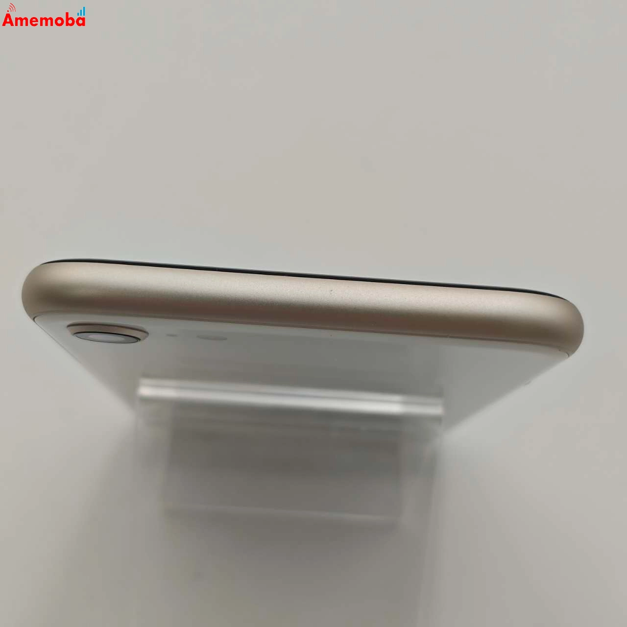 iPhoneSE 第3世代 64GB スターライト MMYD3J/A docomo版SIMフリー 美品