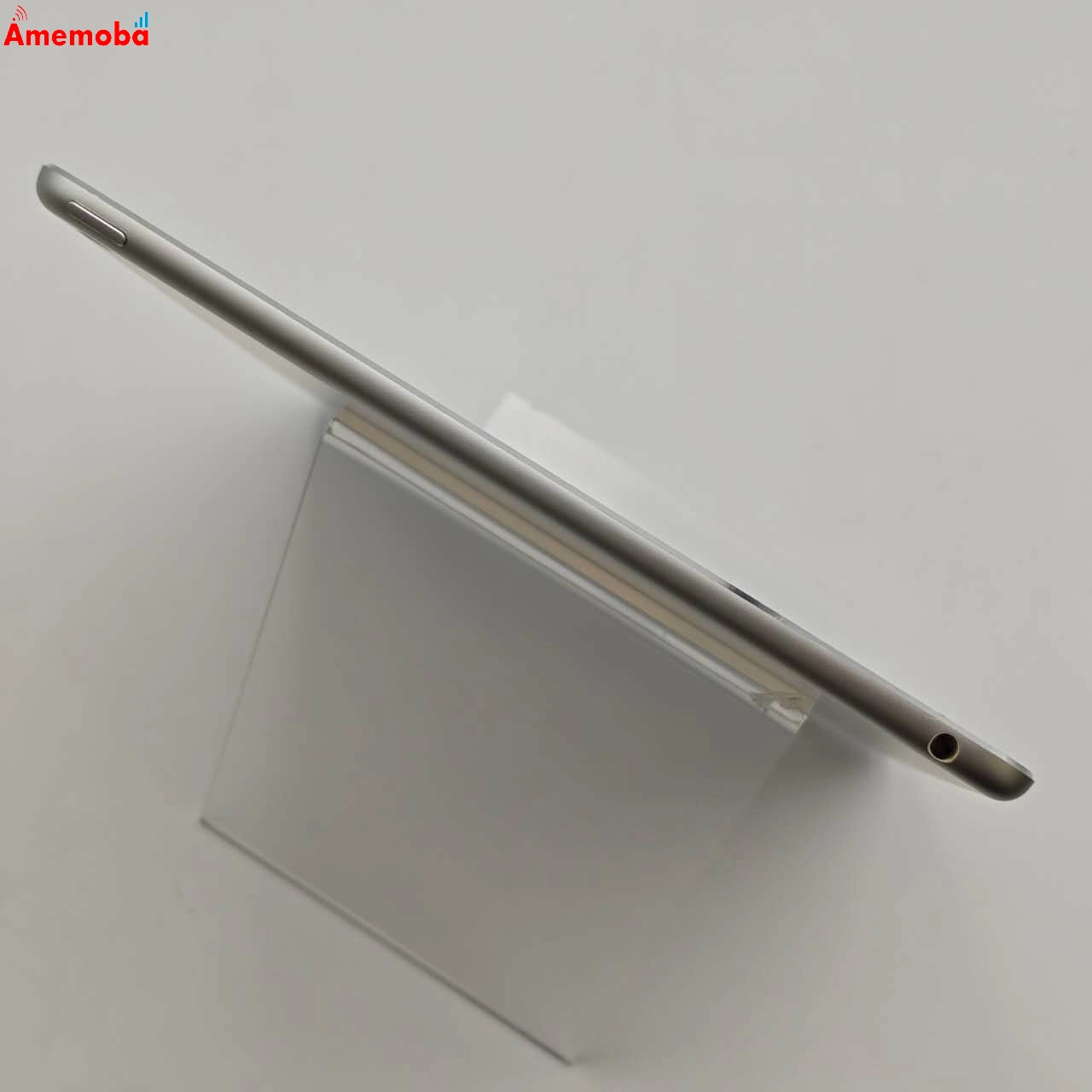 iPad Air 第2世代 Wi-Fiモデル 128GB シルバー MGTY2J/A