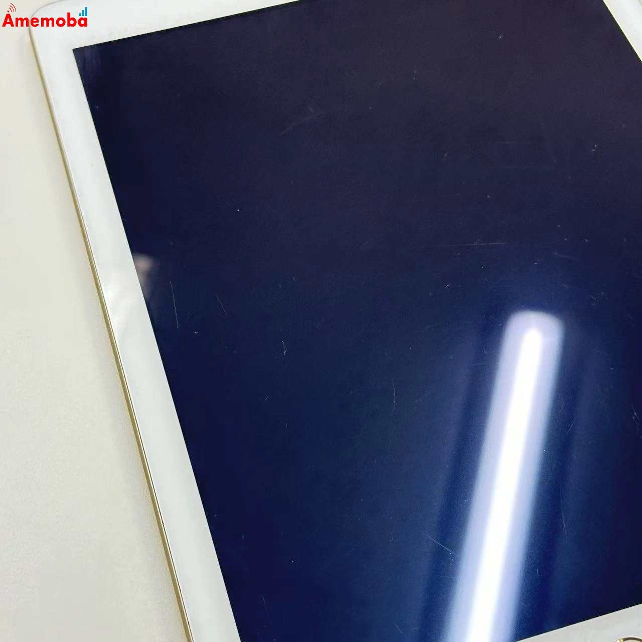 iPad 第5世代 Wi-Fiモデル 32GB ゴールド MPGT2J/A