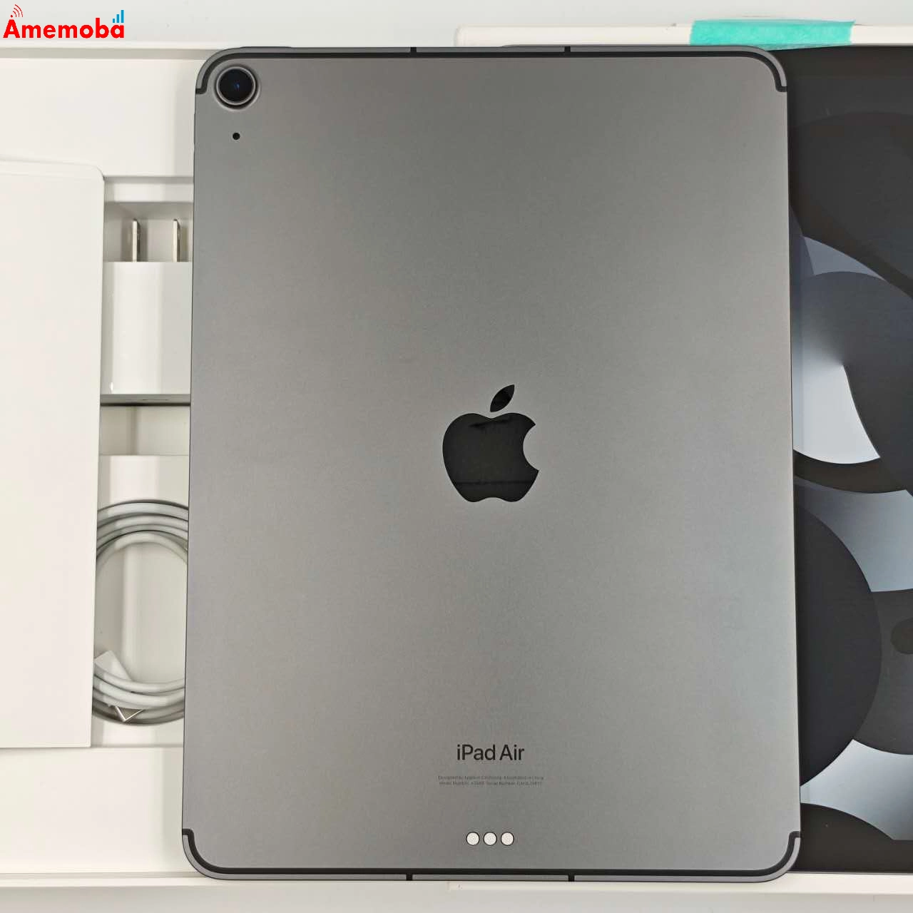 iPad Air 第5世代 256GB スペースグレイ MM713J/A docomo版SIMフリー 極美品