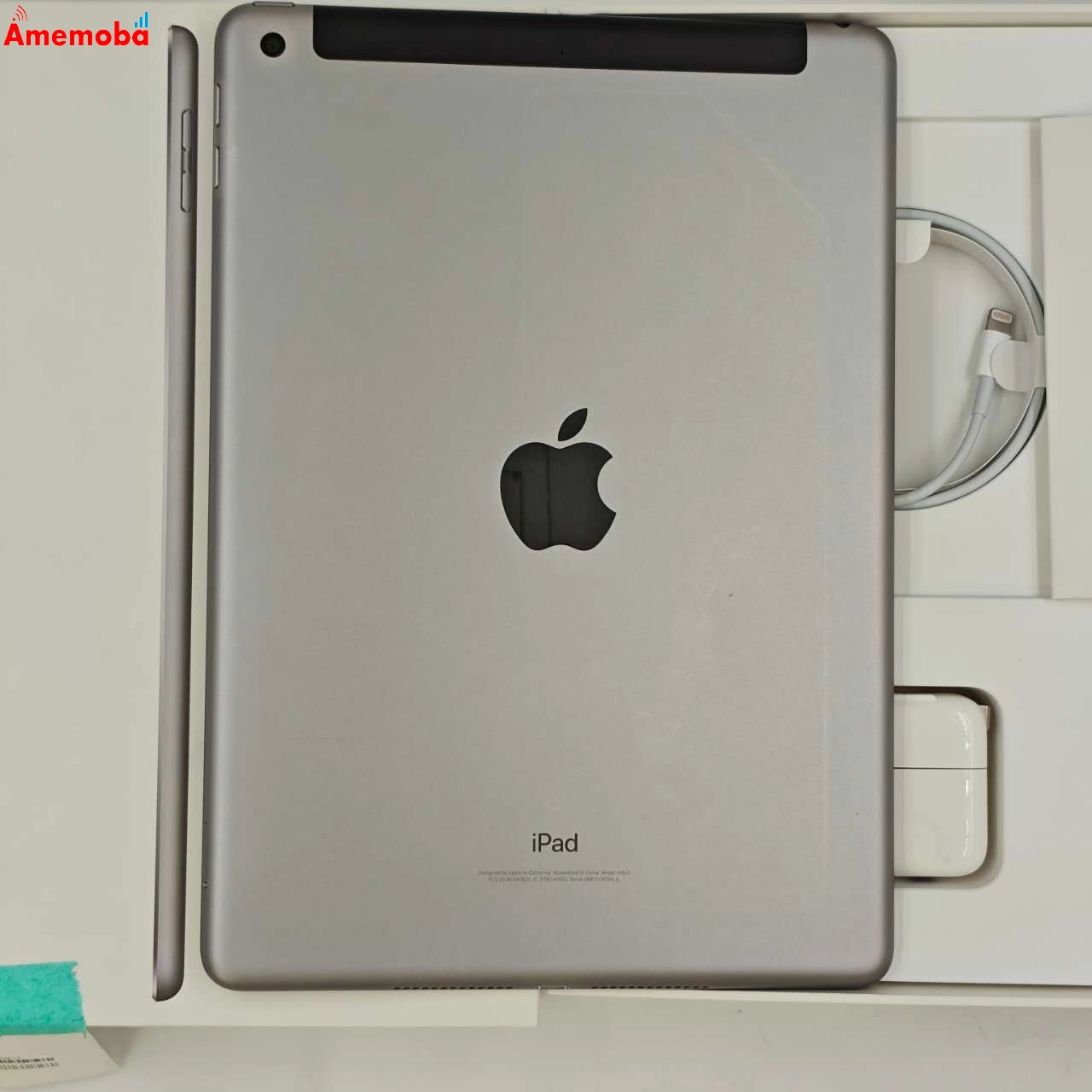 iPad 第5世代 128GB スペースグレイ MP262J/A docomo版SIMフリー 美品