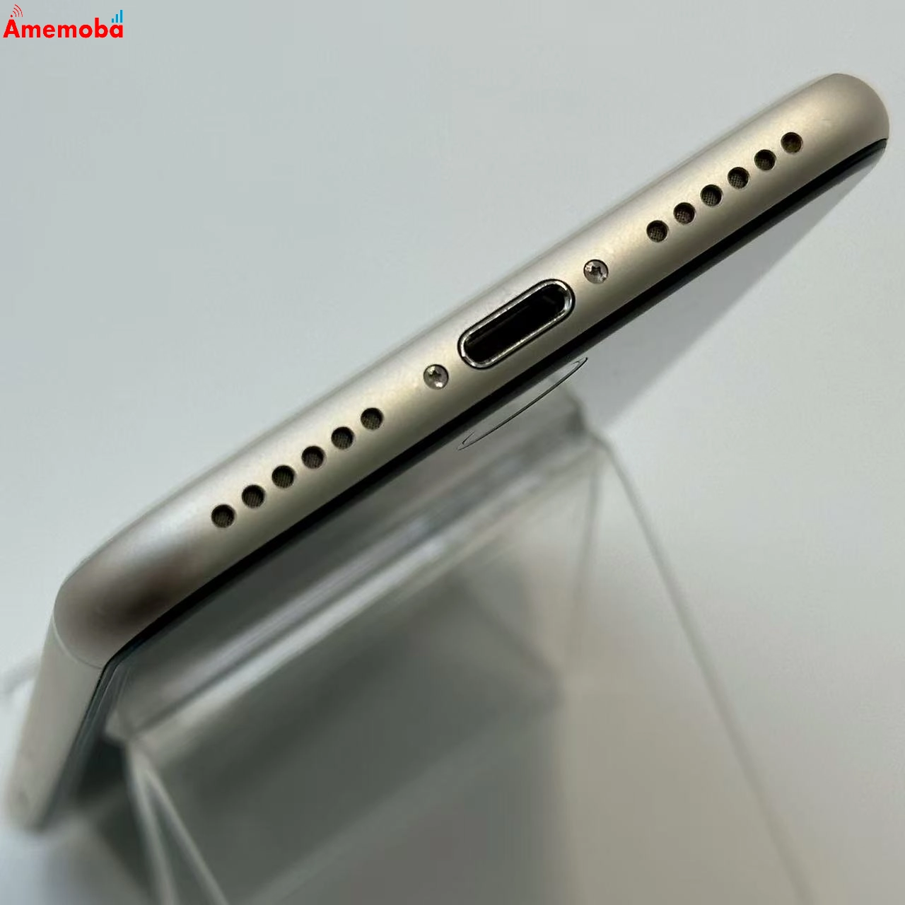 iPhoneSE 第3世代 64GB スターライト MMYD3J/A AU版SIMフリー 極美品